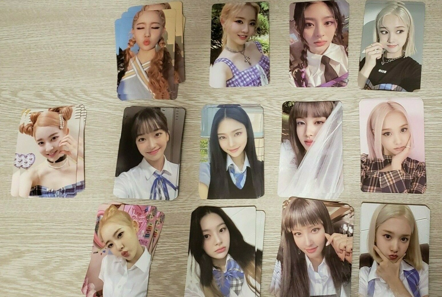 stayc ユン　stereotype トレカ STAYC ユン トレカ 2枚 セット STEREOTYPE YOON - メルカリ