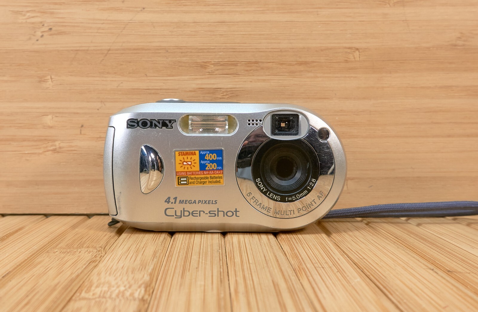 Vintage Sony Cyber-shot DSC-P43 4.1MP Digital Camera, Made Vintage Sony Cyber-shot DSC-P43 4.1MP Digital Camera, Made
