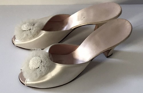 Vtg 1950s Daniel Green Light Pink Satin Boudoir Slippers Mules Tulle Rosettes 8