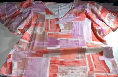 NWT ChicSoul.com Multi Color Flutter Short Sleeved Blouse V-Neck 3XL