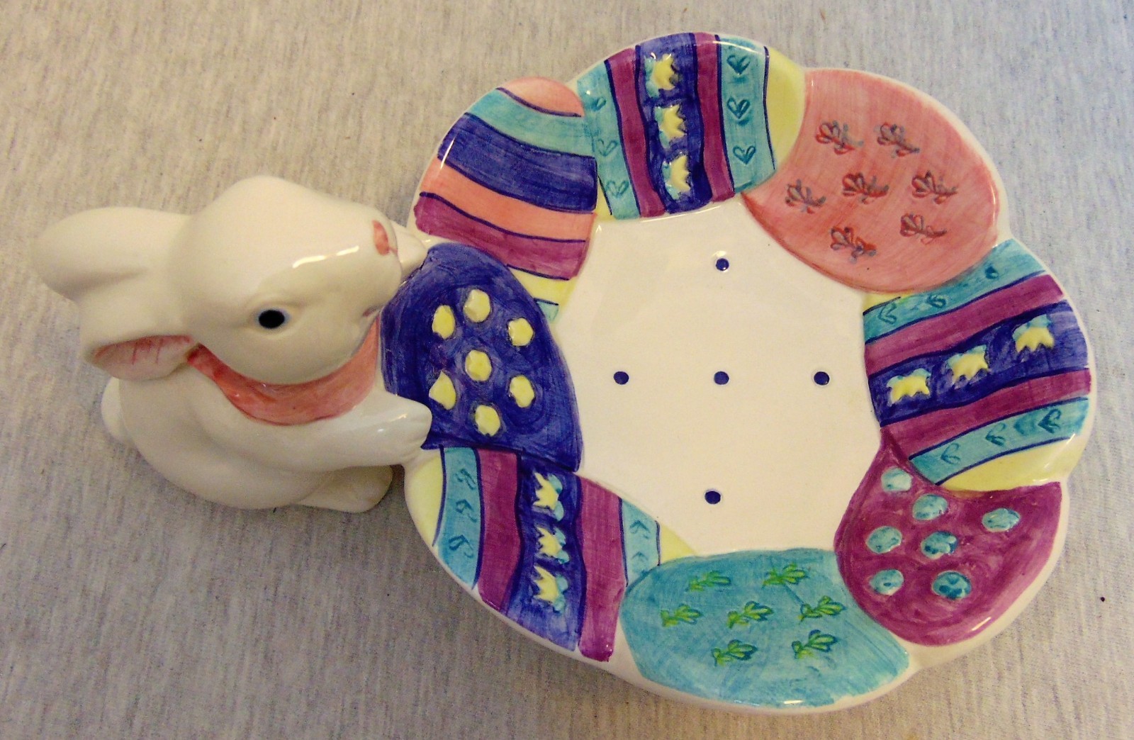 Vintage Easter Parade Bunny/Eggs Figurine Candy/Nuts Dish/Bowl Mervyns 1997