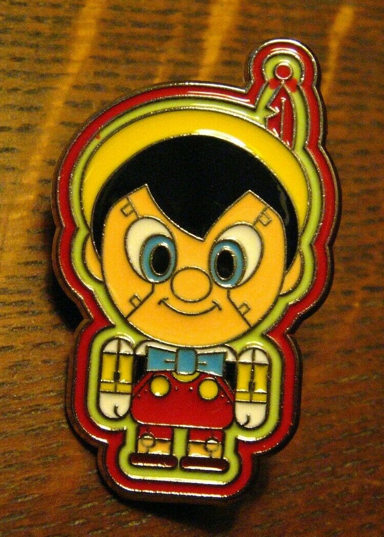 値下げレア【ELF SACK×Pinocchio】コラボ ニットポロ ディズニー WDCC Disney “Good-Bye Father” Pinocchio with Apple Figurine