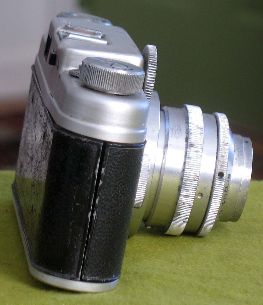 Vintage 1950s Argus C4 Range Finder 35mm Camera with Partial Case Sold AS IS C-4