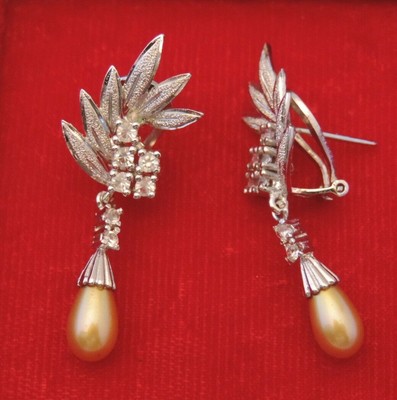 975 Fine Silver Golden Pearl CZ Dangle Omega Back Pierced Earrings 1b 71