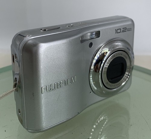 FUJIFILM A170 シルバー 単3電池式 FUJIFILM FinePix A170 シルバー 単3電池駆動 - メルカリ