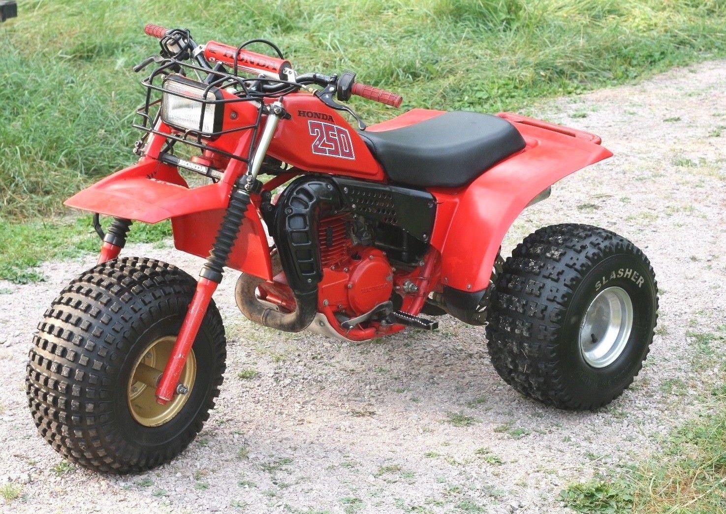 1982 HONDA ATC 250R ELSINORE  (VERY LOW HOUR'S )