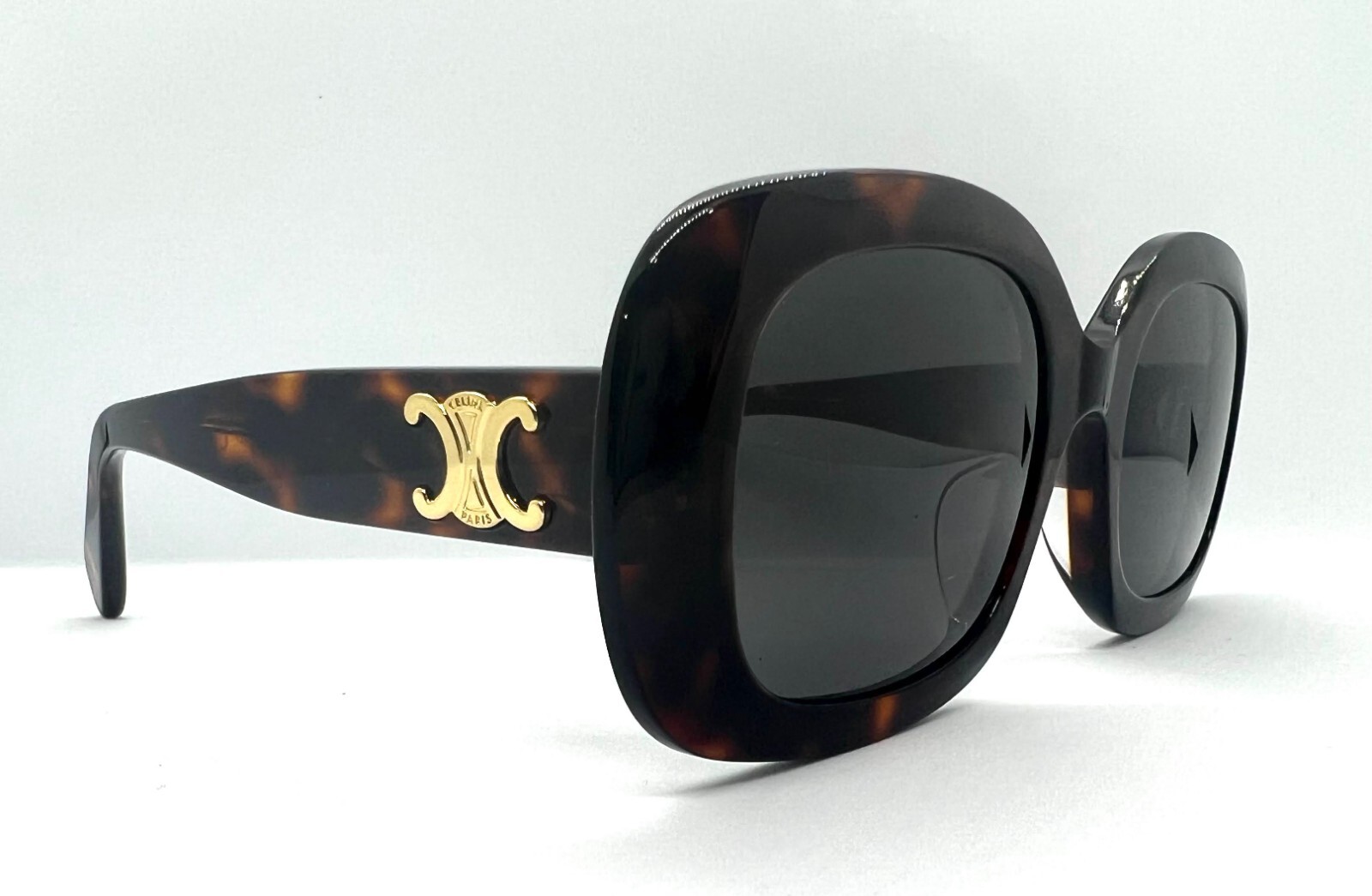 正規 CELINE セリーヌ CL40262U サングラス 美品 CELINE PARIS CL40262U CL 40262U 52A 53-21-135 TORTOISE/BROWN