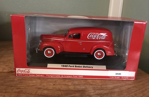 値下中　Ford Pickup Truck Coca-Cola　箱無　コカコーラ 値下中 Ford Pickup Truck Coca-Cola 箱無 コカコーラ