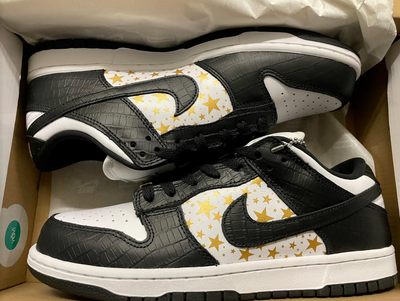 SUPREME NIKE SB DUNK LOW OG QS BLACK BRAND NEW DH3228 102 US 8.5 UK7.5