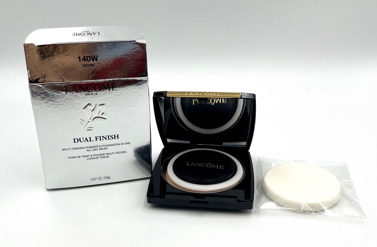 Lancome Dual Finish Multi Tasking Powder & Foundation in One