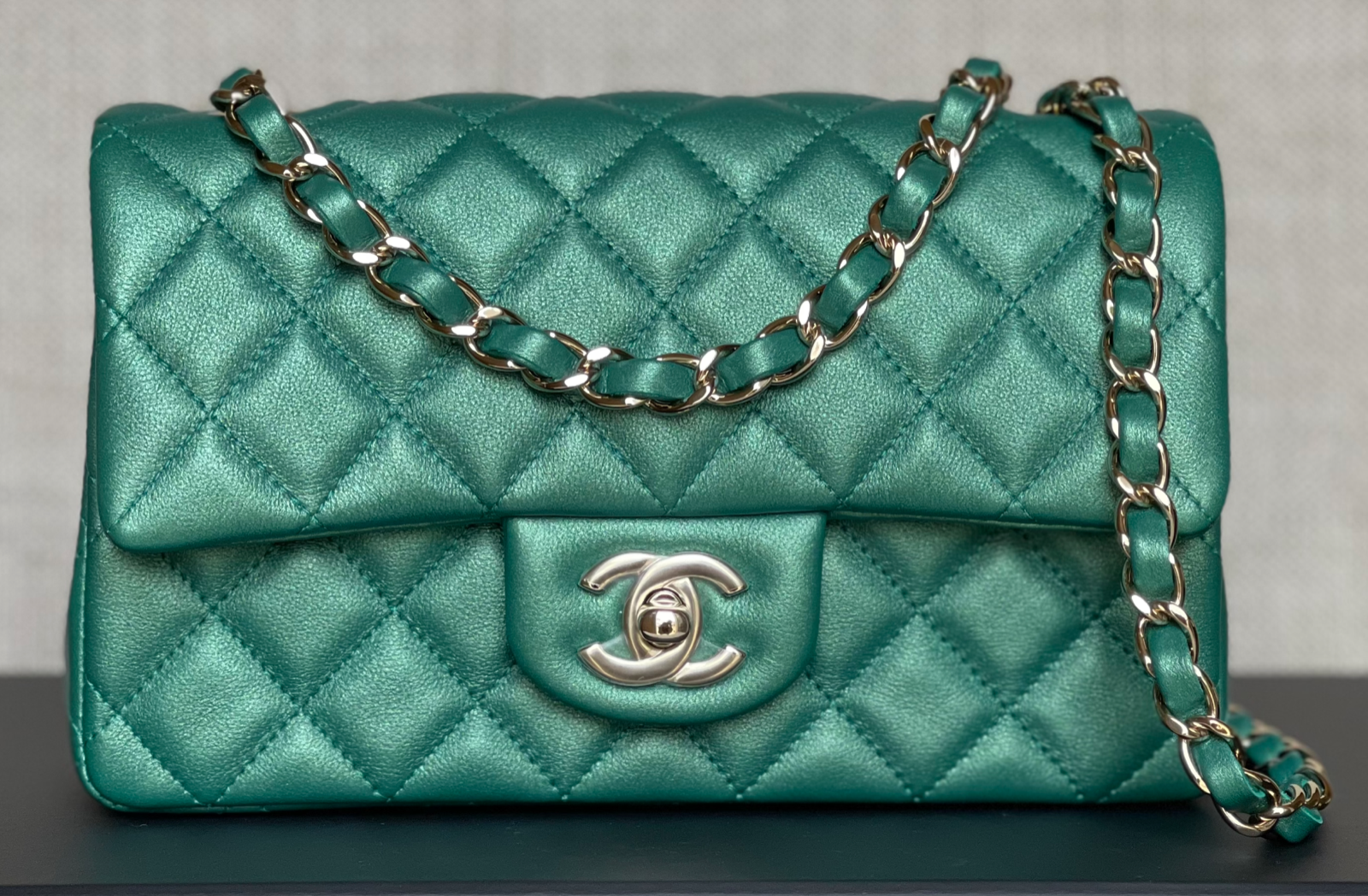 Chanel Classic Medium Double Flap, 19S Iridescent Green Caviar Leather, Gold  Hardware, Preowned in Box - Julia Rose Boston