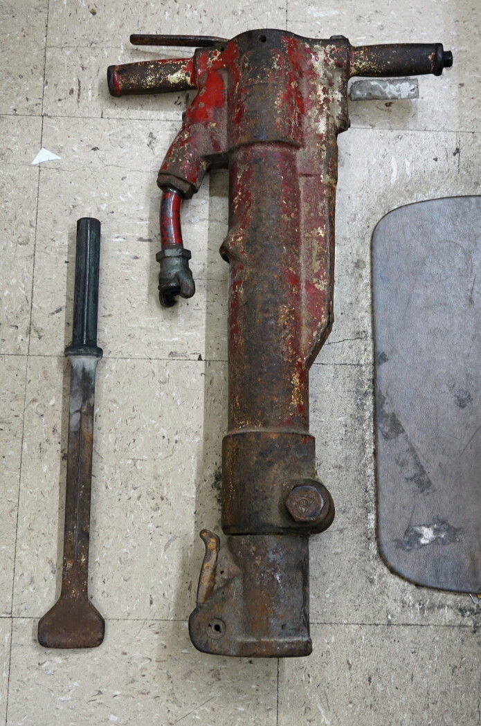 値下げ❗️JACK-HAMMER！JHB-574M！ 52CC Gas Jack Hammer with 2 Chisel,2 Stroke Gas Powered