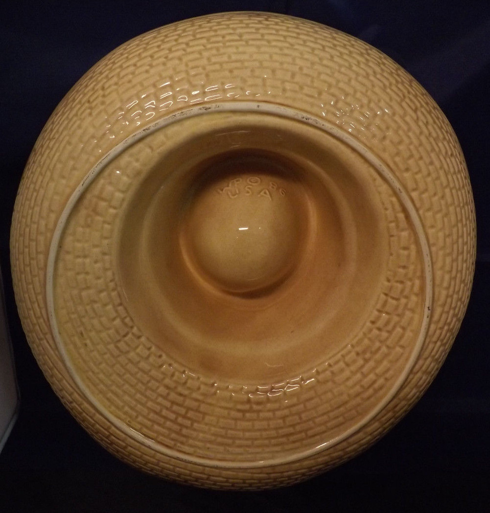 Handpainted California Pottery. WP 86 USA Mark. 