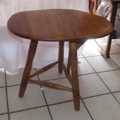 Mid Century Maple Drop Leaf Side Table / End Table