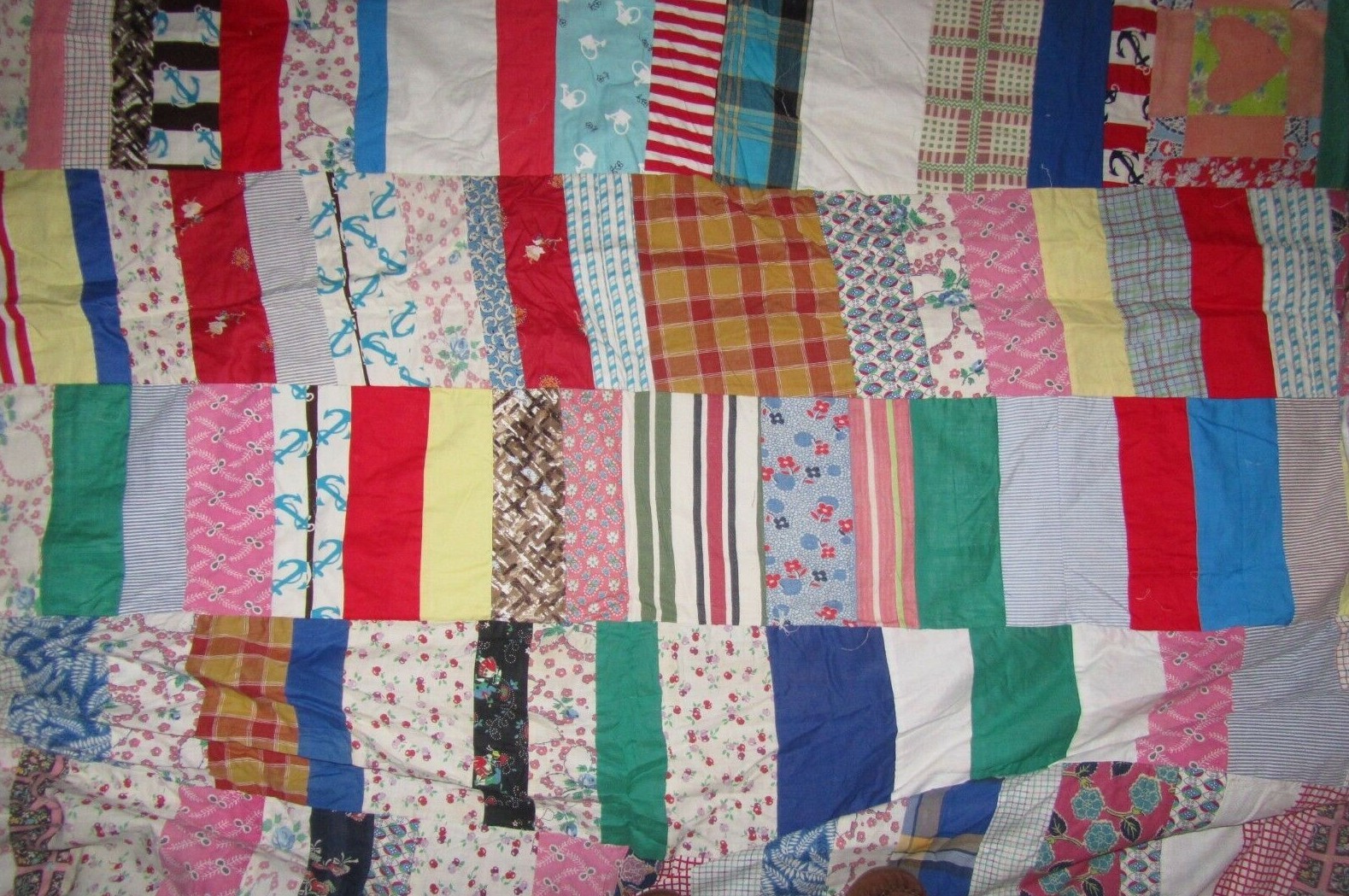Vintage Cutter Quilt Machine Stitched Pieced - 62