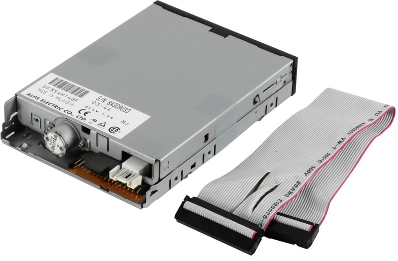 Alps Diskettenlaufwerk 1.44 Mb 3.5'' Zoll Schwarz + Floppy-Kabel