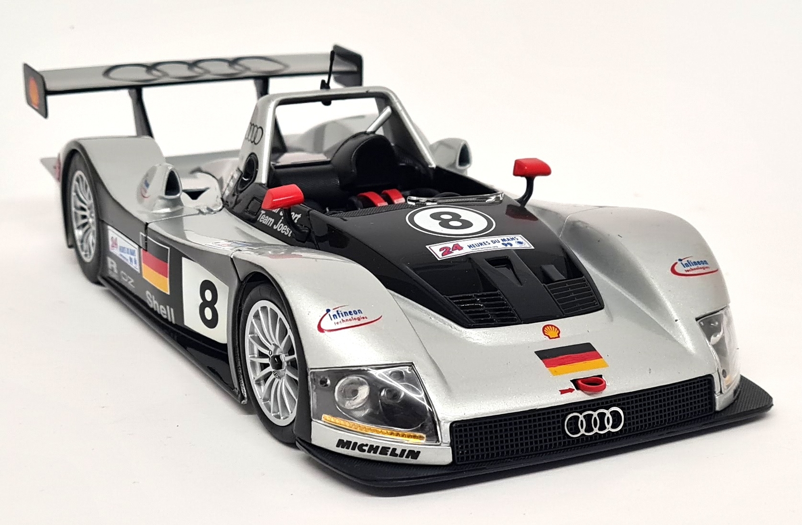 Audi T8Re Mans 1/18スケール 長さ約２６ｃｍ　Maisto $_57.JPG?set_id=8800005007