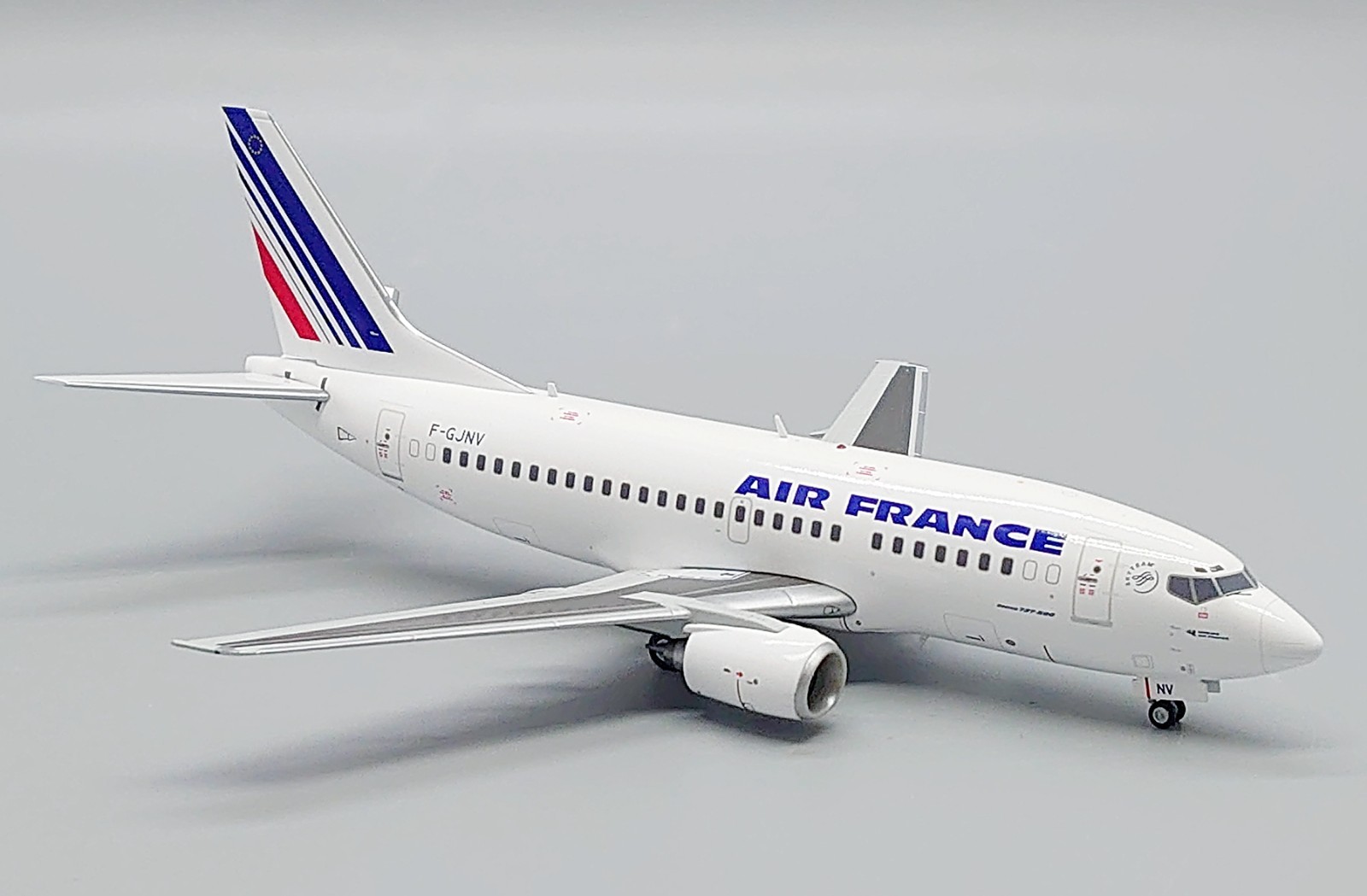 Air France B737-500 Reg: F-GJNV JC Wings Scale 1:200 Diecast model XX20242