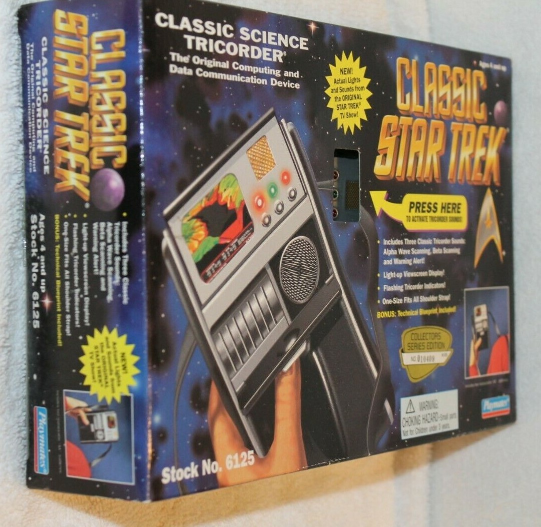 MIB Classic Star Trek Science Tricorder Playmates 6125 1995