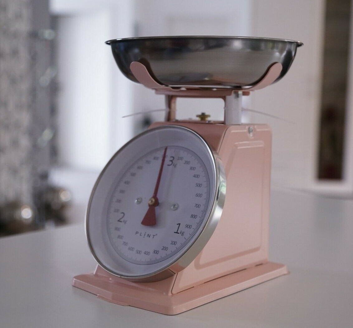 Retro Waage Plint Küchenwaage Nostalgie Metall Edelstahl Pastell Rosa