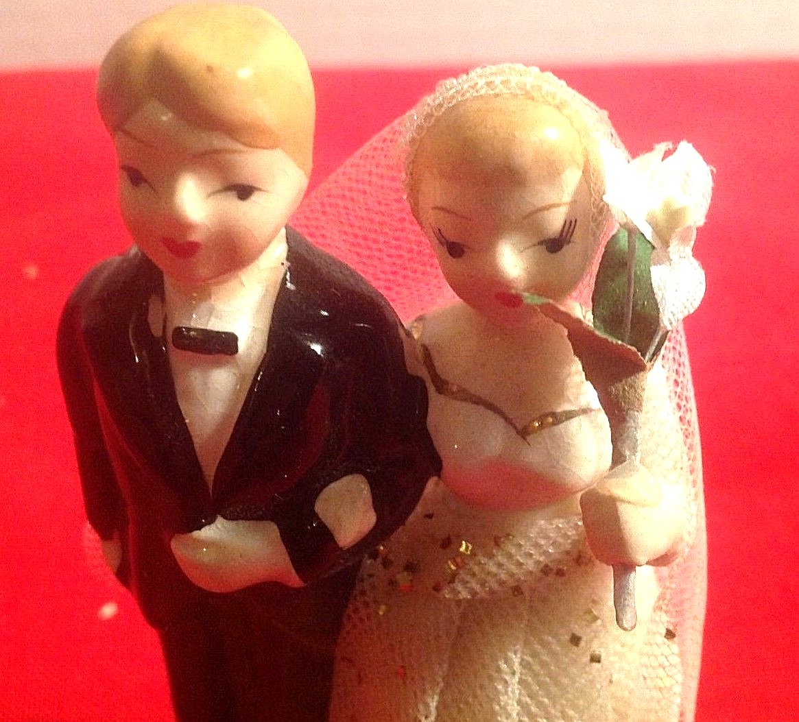 Vintage retro 1950s bride and groom cake topper - never used