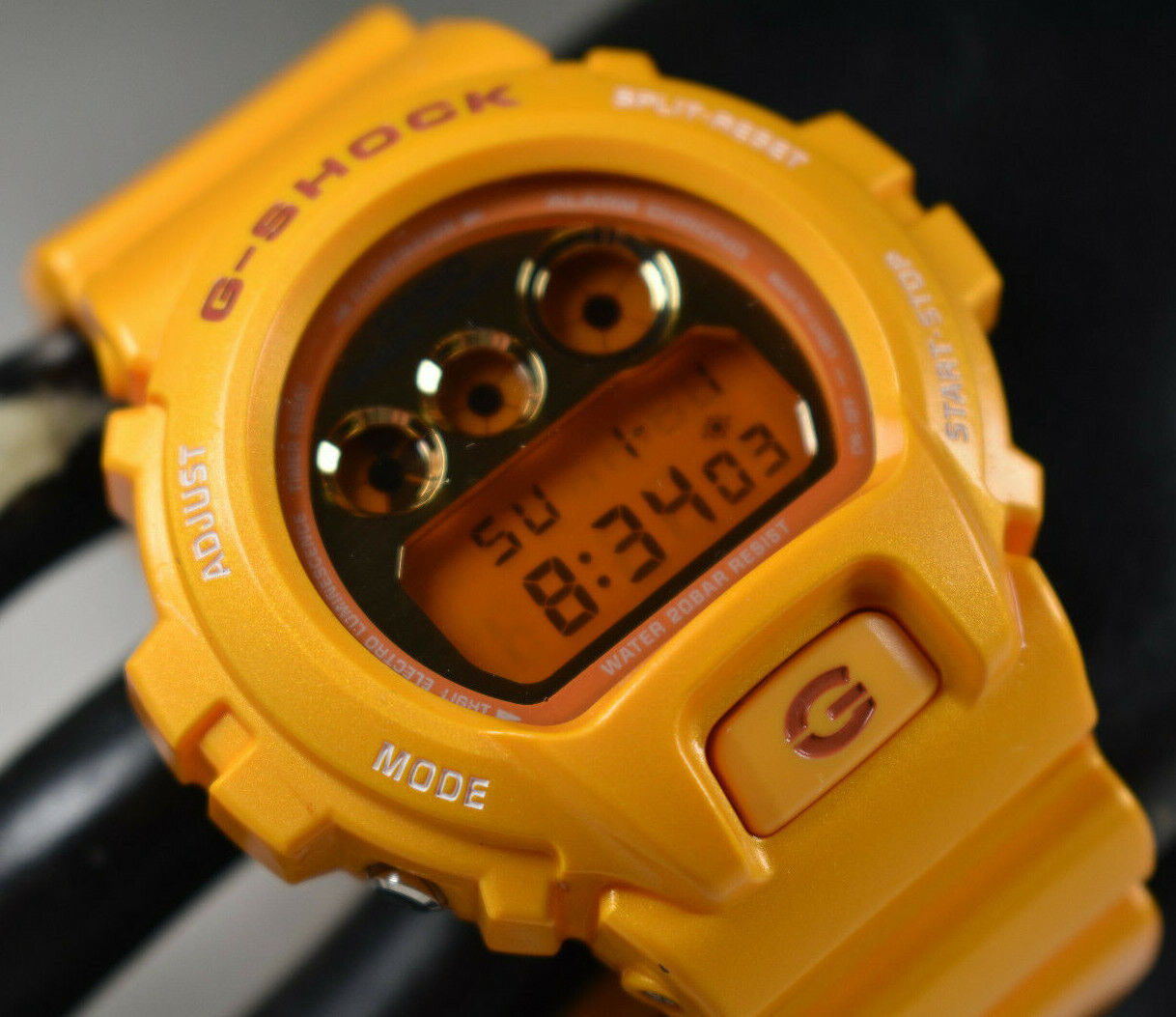 RARE! Yellow Casio G-Shock Metallic Colors Men's Watch DW RARE! Yellow Casio G-Shock Metallic Colors Men's Watch DW