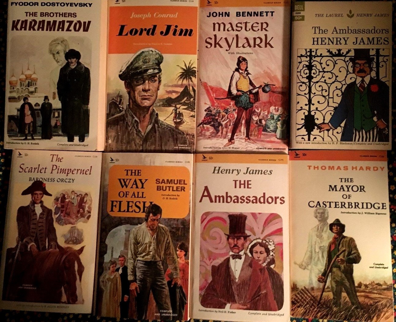 LOT 19 VINTAGE AIRMONT CLASSICS SERIES PAPERBACKS