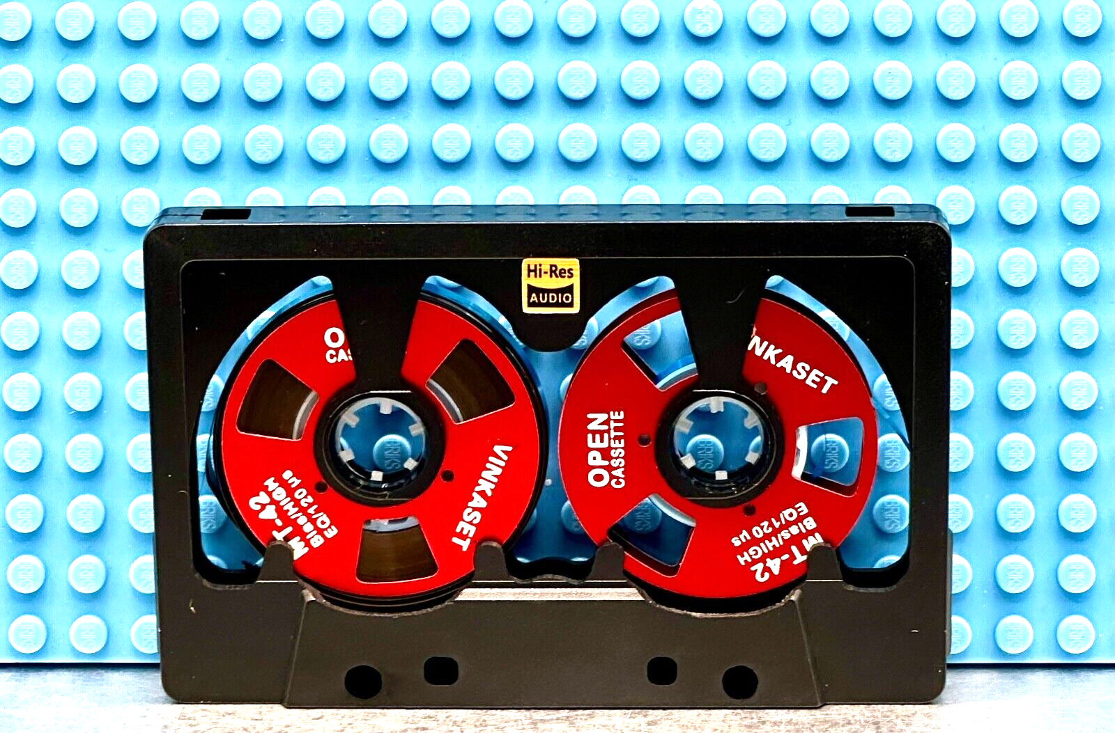 NEW BLANK BLACK RIMMED METAL RED  REEL TO REEL TYPE I  CASSETTE TAPE (1)