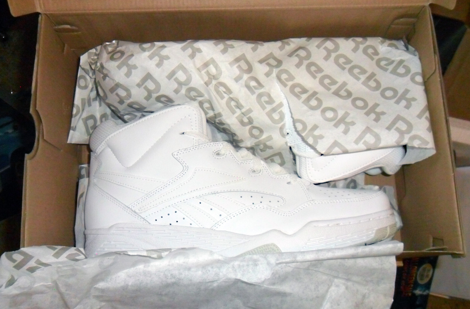 Pre-owned Reebok Old Stock  Bb4600 Mid Basketball Size 11.5 Rare Brand In White