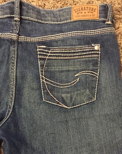 Girls Levi’s Super Skinny Blue Denim Jeans, Size 12.5 Plus