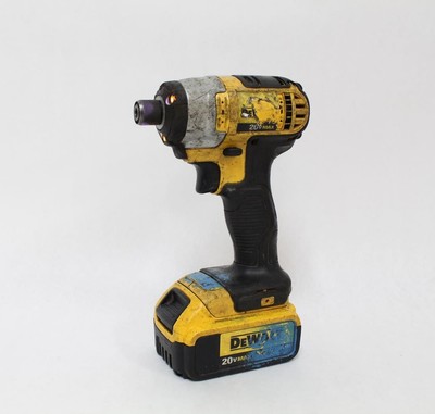 dewalt dcf885 20v 14 in impact driver tool only 334471377505