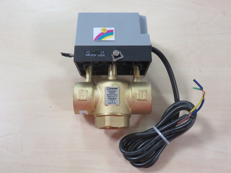 Esbe 3 Wege Dreiwege Kugelventil Zonenventil Ventil Zrs234 Dn25 / 1