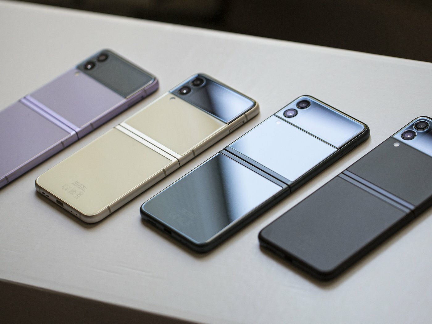 【ジャンク品】SAMSUNG Zflip3｜5G｜128gb｜SIMフリー SAMSUNG - 【ジャンク品】Samsung｜Galaxy Z Flip3 5G 128GB