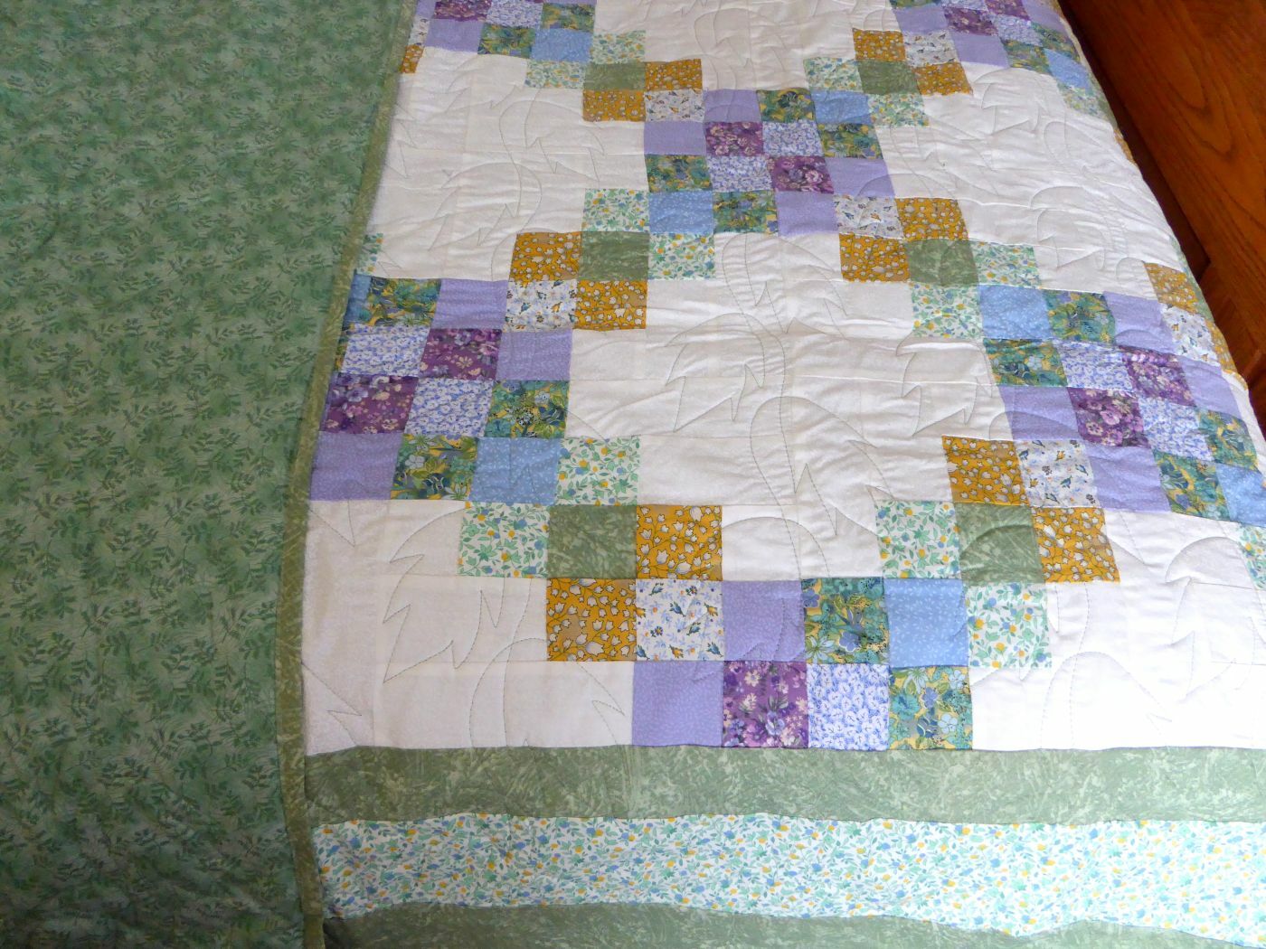 Beautiful New Hand Made Queen Size Square Block Pattern Quilt / Greens Purples++