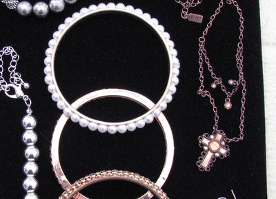 COSTUME ESTATE JEWELRY*12 PC MIX*1928 CROSS NECKLACE*FAB BANGLES*VICTORIAN NKLCE