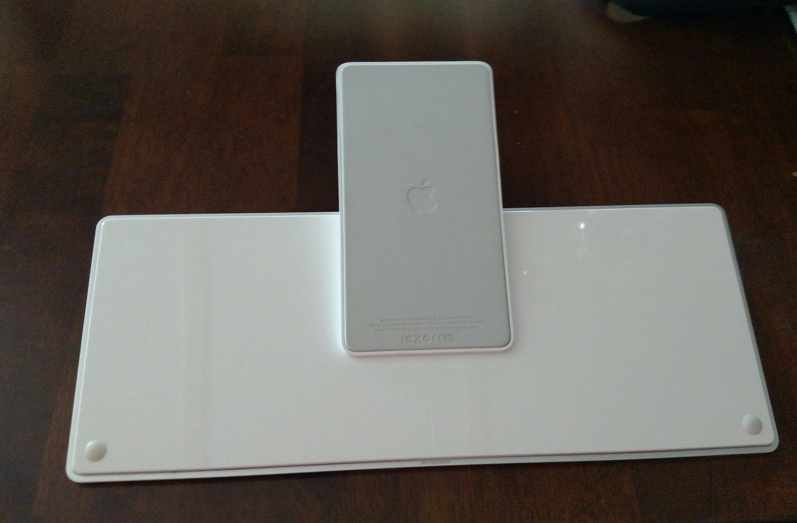 Apple A1359 Wired Dock Keyboard