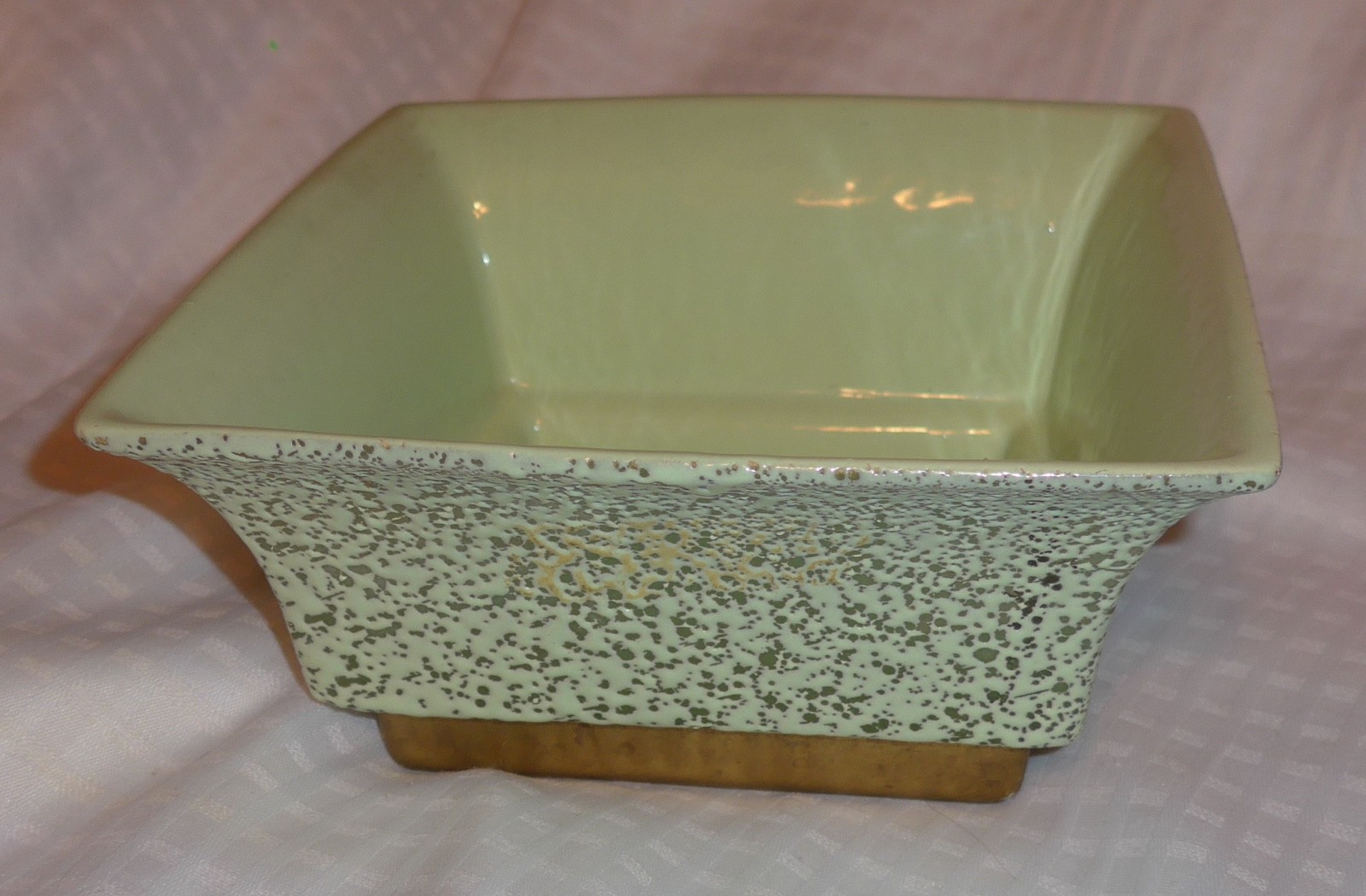 Vintage Shawnee Art Pottery Bowl Spatter Confetti Green Mid Century