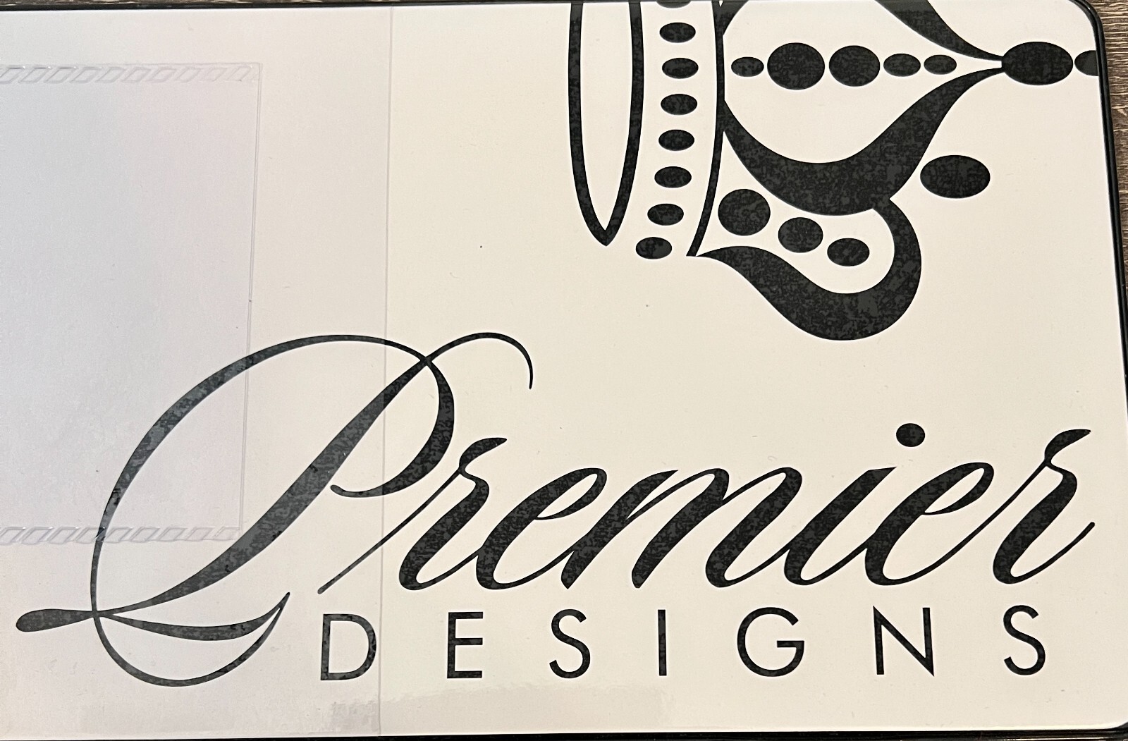 Premier Designs Jewelry Silhouette Cameo Pierced Earrings New