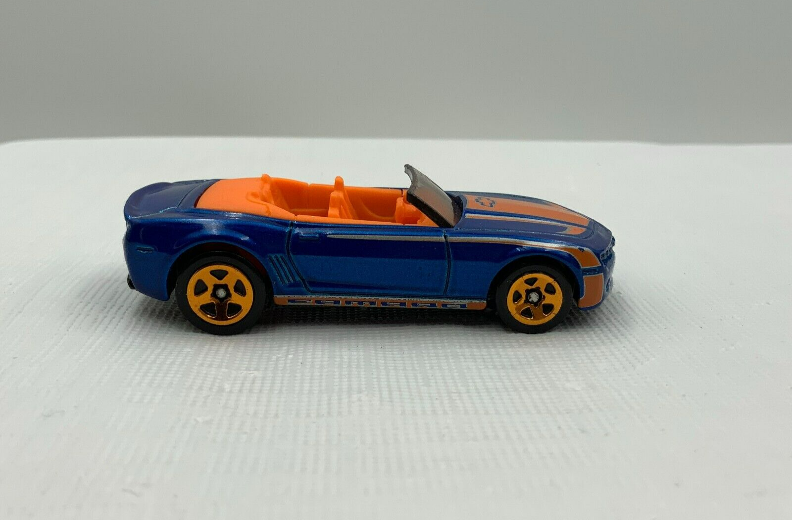 ミニカー Hot Wheels Camaro Convertible Concept 50 Amazon.com: Hot Wheels Camaro Convertible Concept, 2009 Heat