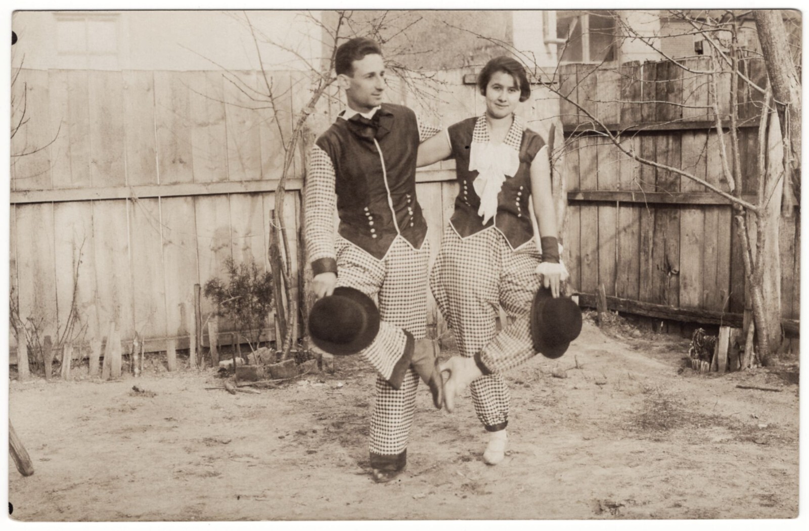 ベルナール・ビュッフェ【LE CIRQUE-Deux clowns】 ベルナール・ビュフェ美術館 Musée Bernard Buffet | (English