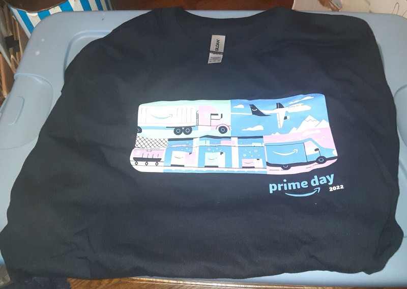 AMAZON 2022 EMPLOYEE GIVEN PRIME DAY T-SHIRT SHIRT SIZE XXXLARGE