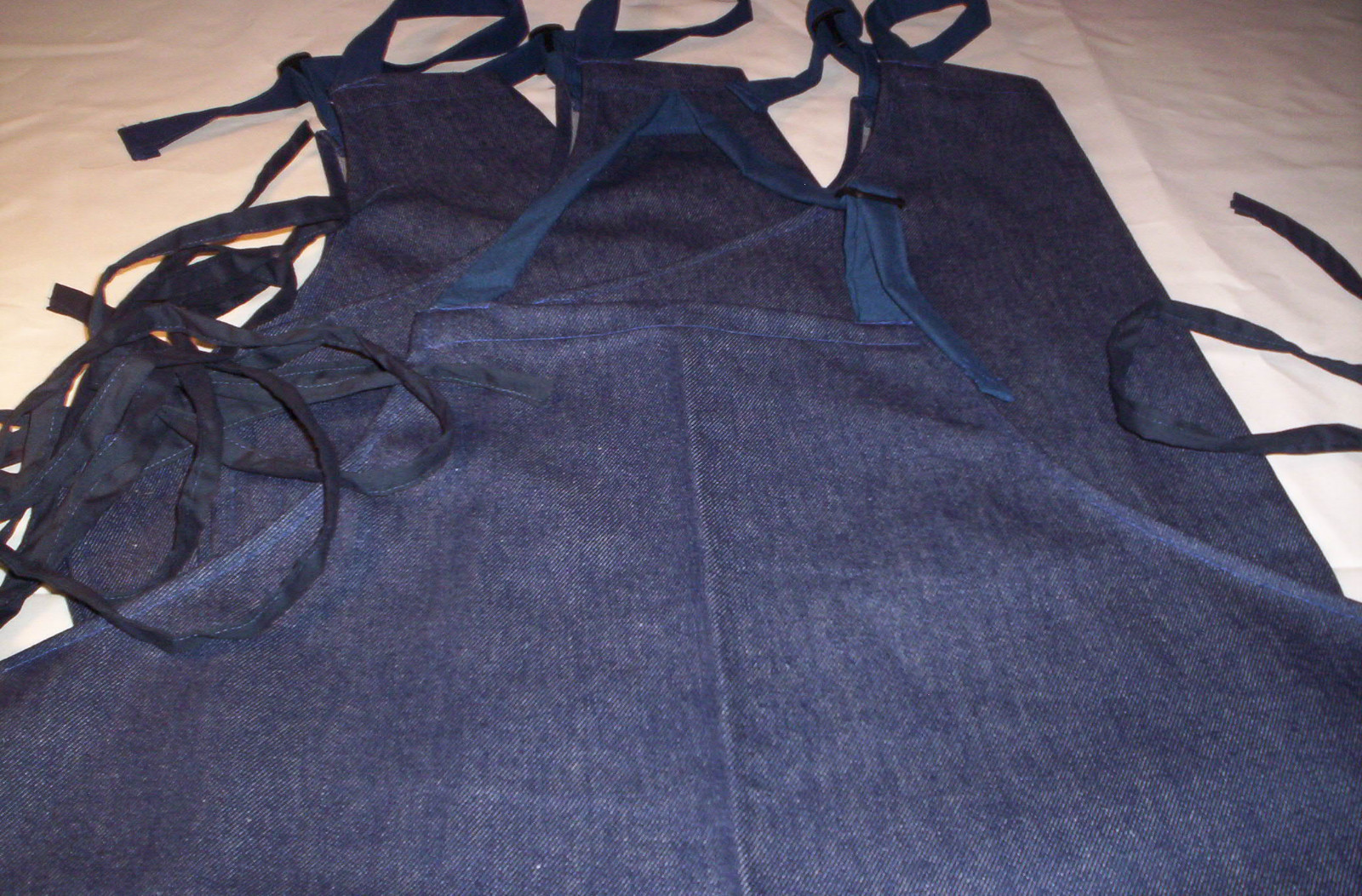 4 NEW heavy Blue Denim Bib Apron w/ adjustable neck