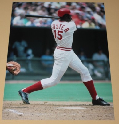 MLBジョージ・フォスター選手サイン入りPhoto George Foster Cincinnati Reds unsigned color action 8X10