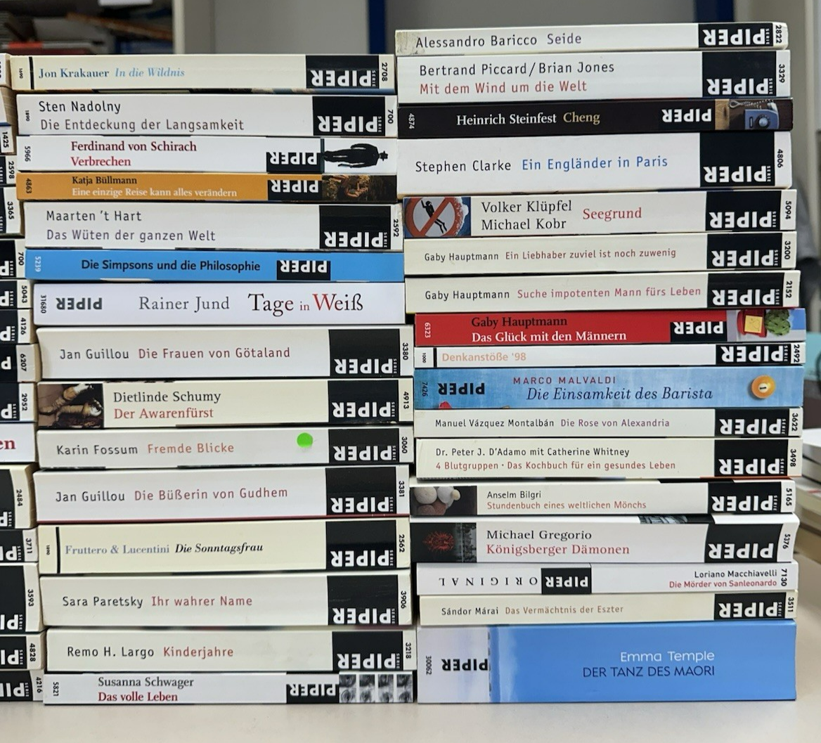 64 x PIPER Verlag - Konvolut - Sammlung - Bcher Paket 7
