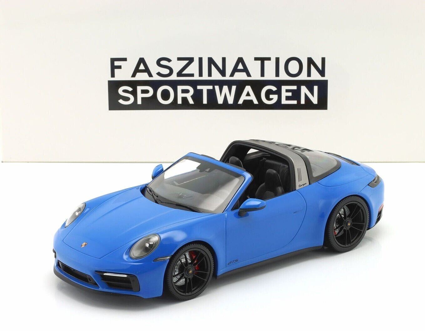 1/18 Porsche 911 992 Targa 4 GTS Spider 2021 Shark Blue by 1/18 Porsche 911 992 Targa 4 GTS Spider 2021 Shark Blue by