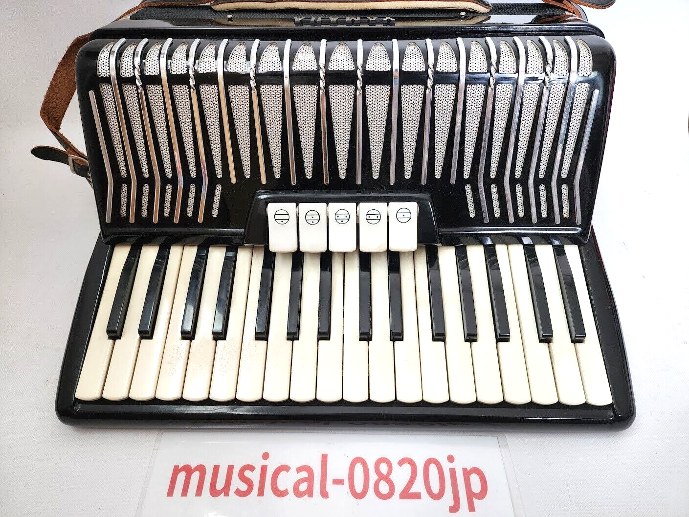 Yamaha Accordion YA-80 Black 34 keys 80 base | eBay