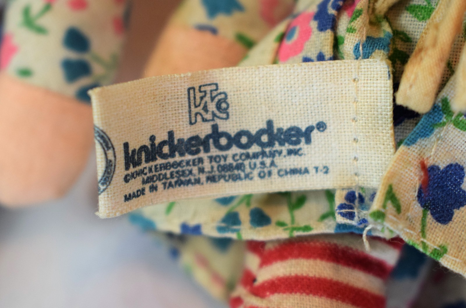 Vintage Pair of Knickerbocker Raggedy Ann 7