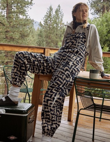 

Free People Hit The Slopes Флисовый комбинезон с принтом Нечеткий синий цвета слоновой кости  НОВИНКА, Blue ivory