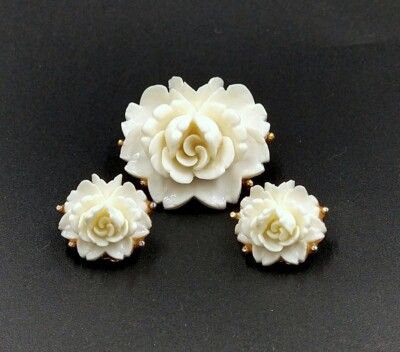 J.J Carved White Rose Flower Brooch & Earrings Clip On Gold Tone Vintage