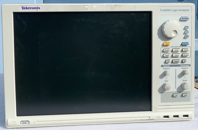 Tektronix TLA6202 Logic Analyzer No Hard Drive Powers Up Parts/Repair Unit